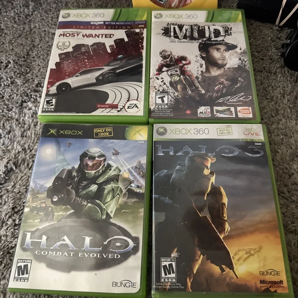 Microsoft Xbox 360 Slim 4GB Console Black (1439) Lot 5 Games Controller Cables